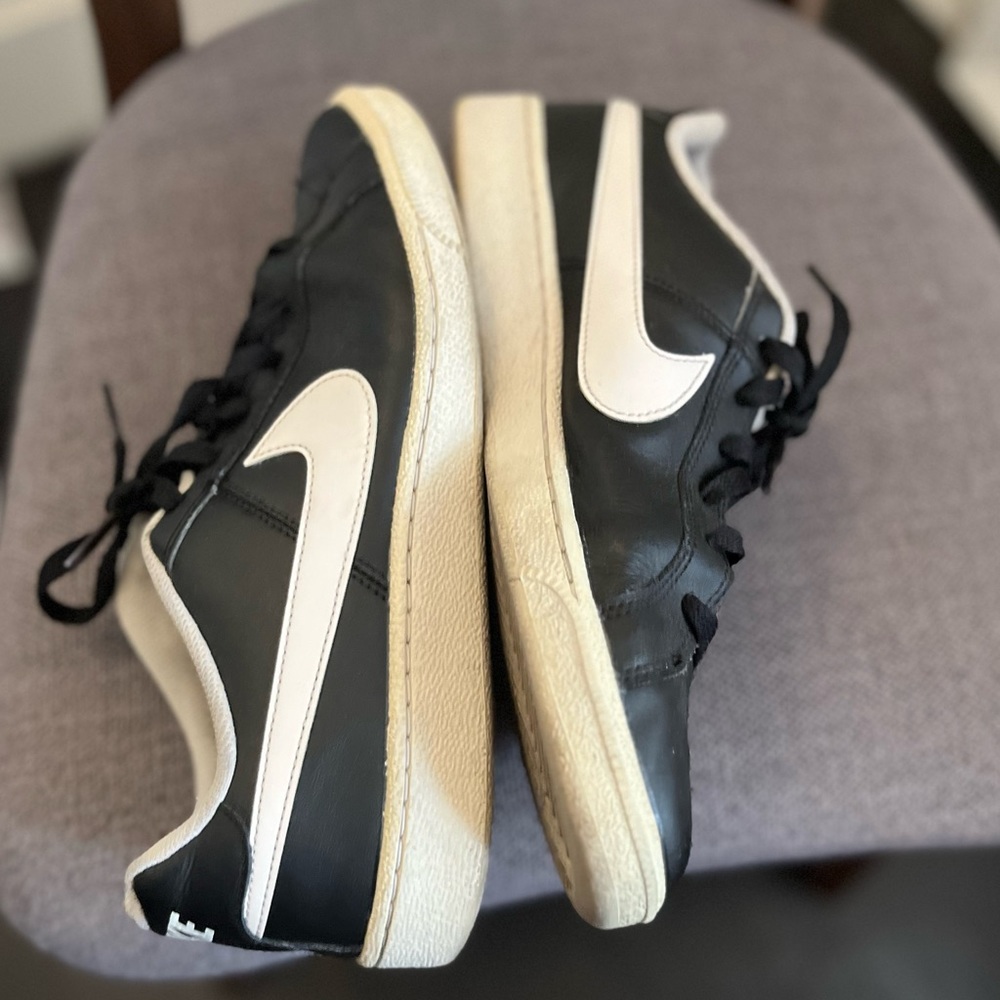 Men’s Nike shoes